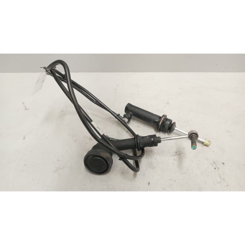 Recambio de bombin embrague para iveco daily iii autobús 40 c 15, 50 c 15 referencia OEM IAM 42581707 - Blanco