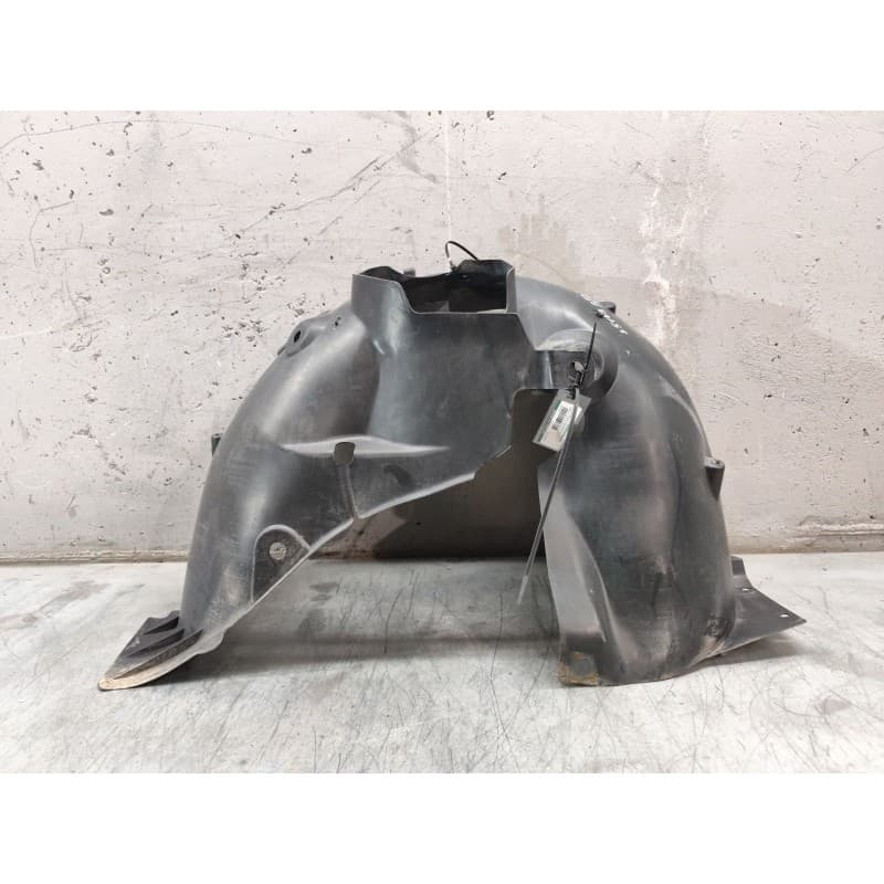 Recambio de paso rueda delantero izquierdo para renault clio iii grandtour (kr0/1_) 1.2 16v (kr02, kr0j) referencia OEM IAM 8200 - Blanco