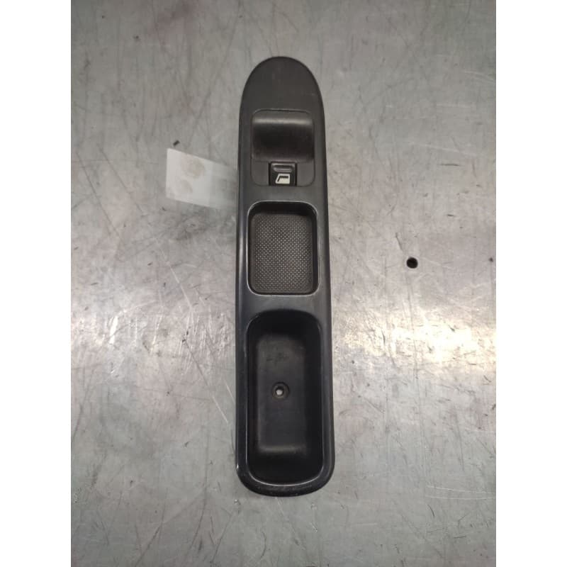 Recambio de mando elevalunas delantero derecho para peugeot 307 (3a/c) 1.6 16v referencia OEM IAM 7 PINS - Plata