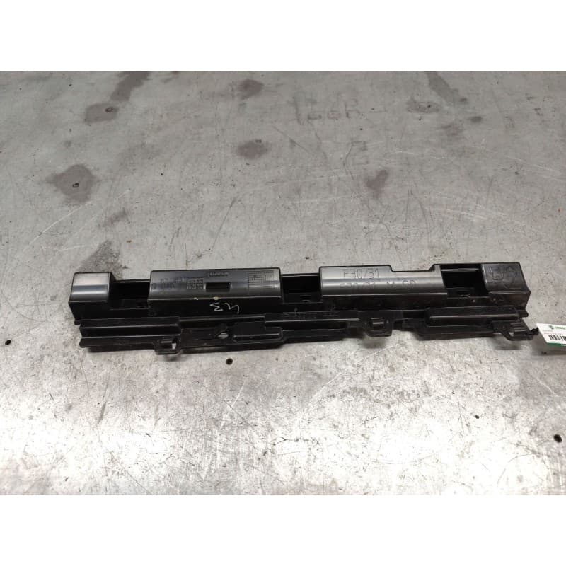 Recambio de soporte para bmw 3 (f30, f80) 320 d xdrive referencia OEM IAM 51777256916 DELANTERO DERECHO