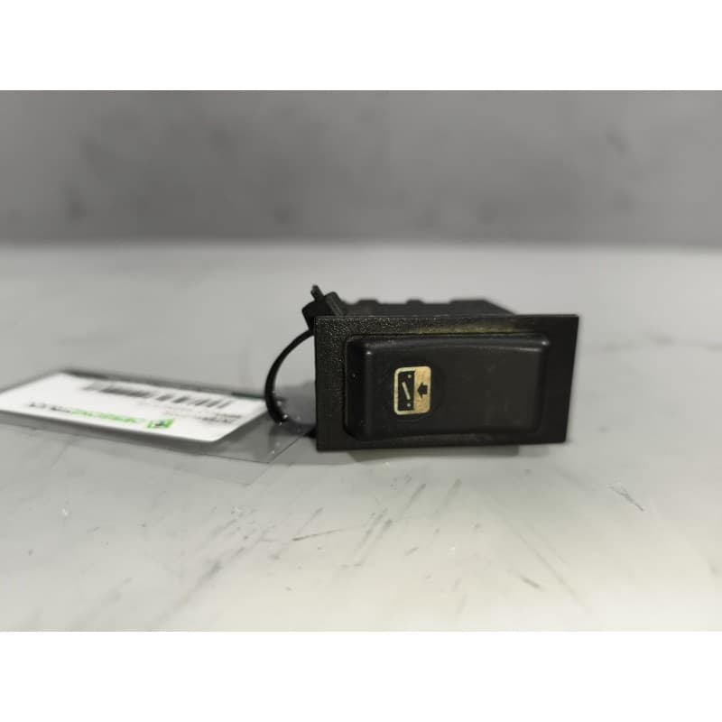 Recambio de interruptor para renault magnum ab diesel referencia OEM IAM 5010379342 - Blanco