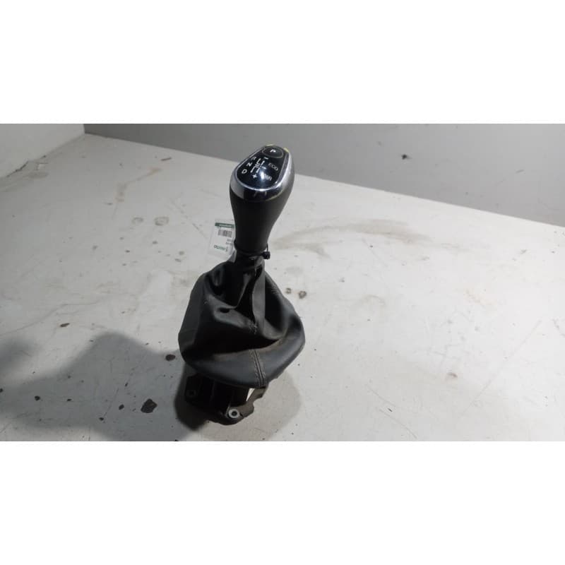 Recambio de palanca cambio para iveco sunrise referencia OEM IAM 5801759271 - Blanco