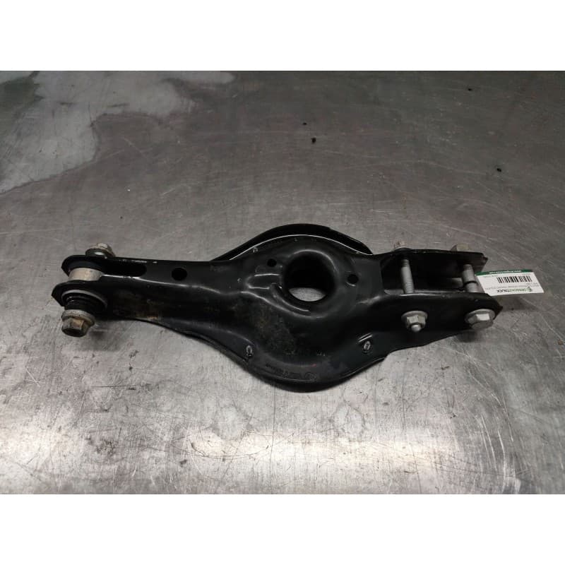 Recambio de brazo suspension inferior trasero izquierdo para bmw 1 (e87) 120 d referencia OEM IAM 33326792541 - Blanco