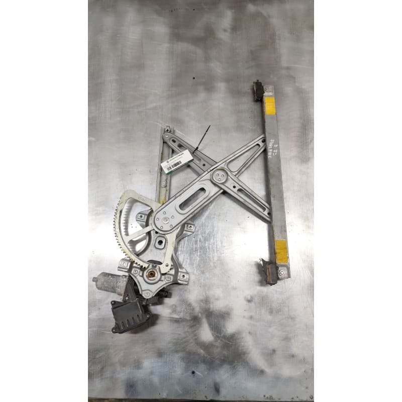 Recambio de elevalunas delantero izquierdo para toyota yaris (_p13_) 1.4 d (nlp130_) referencia OEM IAM - Plata