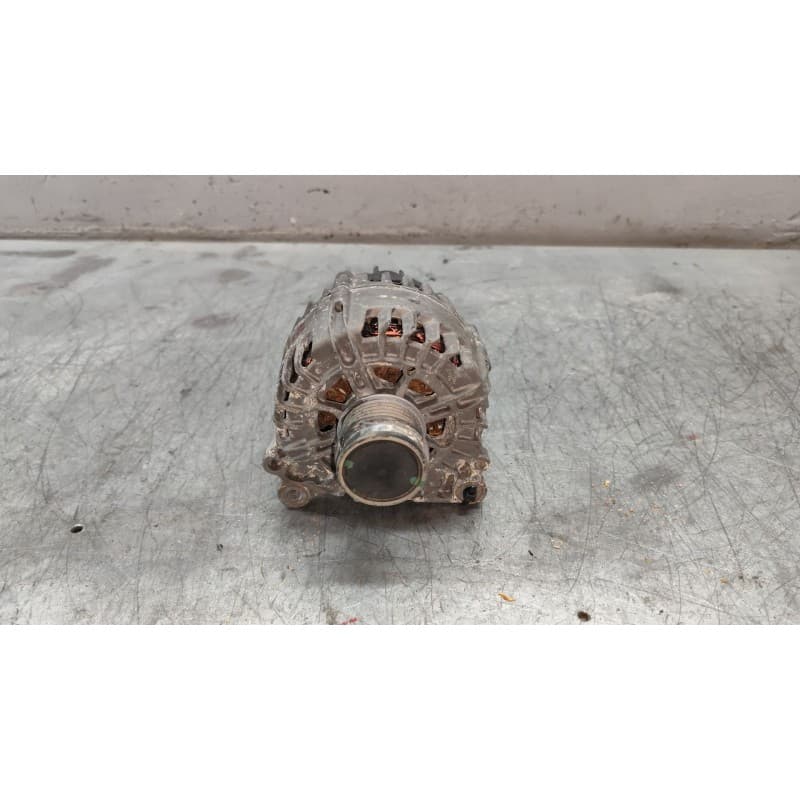 Recambio de alternador para skoda scala (nw1) 1.5 tsi referencia OEM IAM 05E903026K 14V 140A - Gris