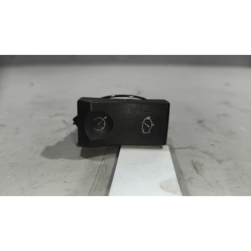 Recambio de interruptor para renault magnum ab diesel referencia OEM IAM 7020851304 - Azul
