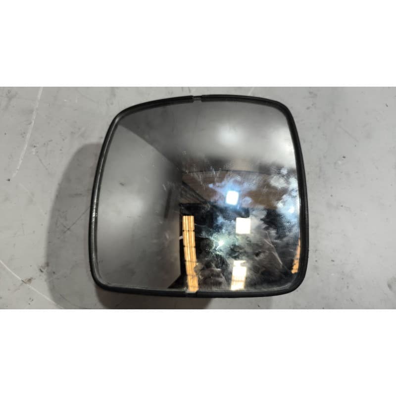Recambio de retrovisor auxiliar para renault hd 250.18 premium e2 fg modelo 250.18 184 kw cabina para dormir referencia OEM IAM
