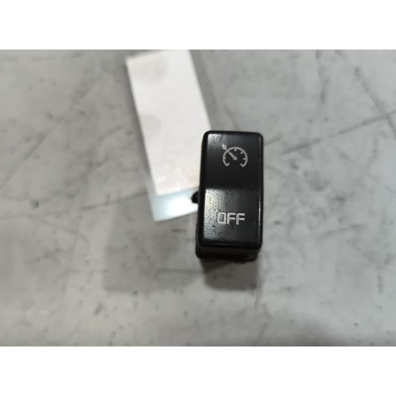 Recambio de interruptor para renault midlum fg 220.10 e4 cabina doble referencia OEM IAM 7420851305 - Blanco