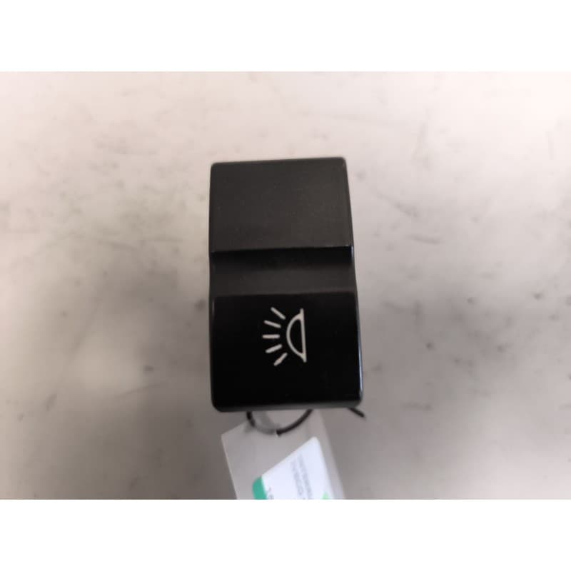 Recambio de interruptor para iveco stralis (as) 12.9 diesel referencia OEM IAM 504362227 - Blanco