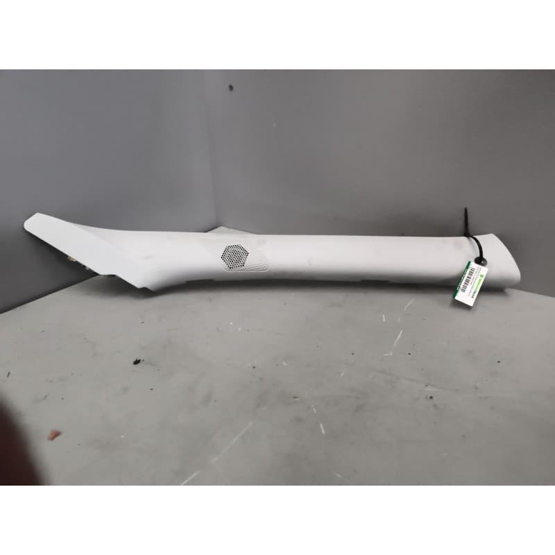 Recambio de guarnecido pilar delantero derecho para iveco daily vi caja/chasis 35s16, 35c16, 40c16, 50c16, 60c16, 65c16, 70c16 r - Blanco