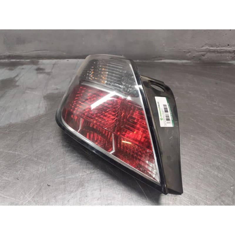 Recambio de piloto trasero izquierdo para opel astra h gtc (a04) 1.6 (l08) referencia OEM IAM - Plata