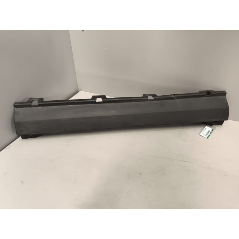 Recambio de moldura para iveco daily vi caja/chasis 35s16, 35c16, 40c16, 50c16, 60c16, 65c16, 70c16 referencia OEM IAM 580154874 - Blanco