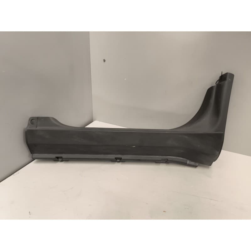 Recambio de moldura para iveco daily vi caja/chasis 35s16, 35c16, 40c16, 50c16, 60c16, 65c16, 70c16 referencia OEM IAM 580152153 - Blanco