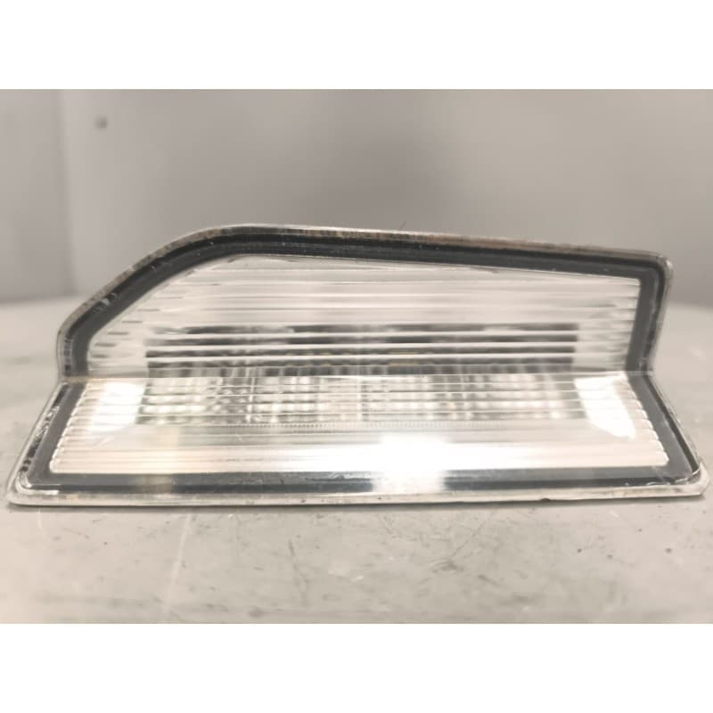 Recambio de luz interior para volvo fh 500 referencia OEM IAM 84810902 derecha - Blanco