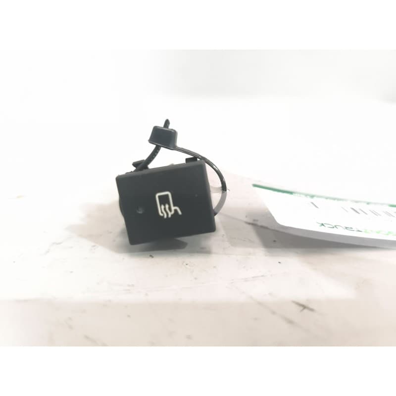 Recambio de interruptor para iveco daily vi caja/chasis 35s16, 35c16, 40c16, 50c16, 60c16, 65c16, 70c16 referencia OEM IAM 58028 - Blanco