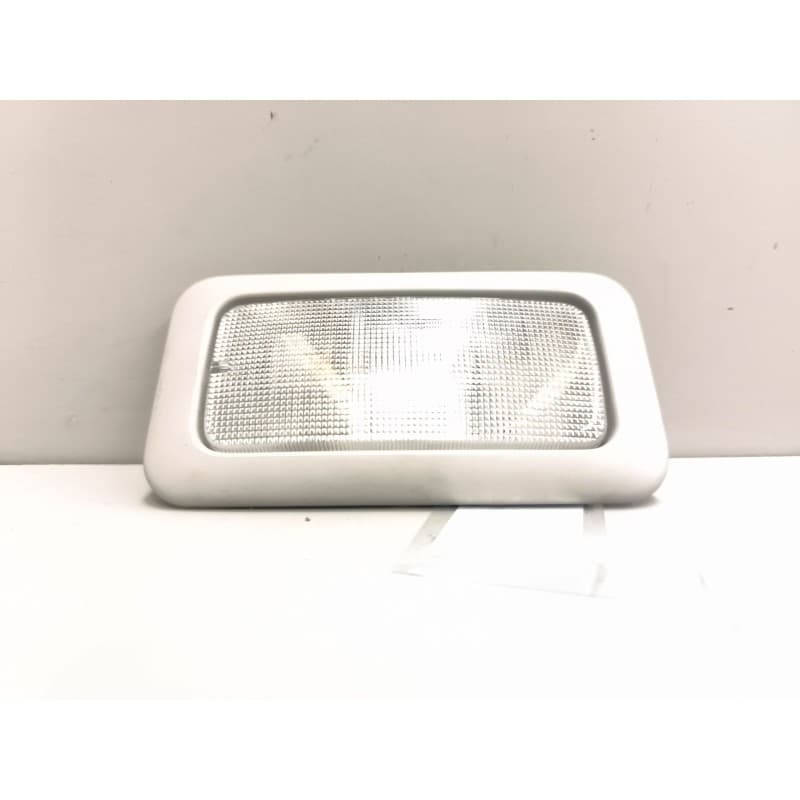 Recambio de luz interior para iveco daily vi caja/chasis 35s16, 35c16, 40c16, 50c16, 60c16, 65c16, 70c16 referencia OEM IAM 5801 - Blanco