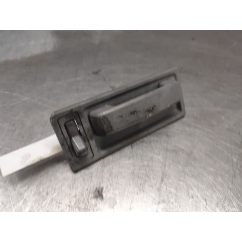 Recambio de maneta interior trasera izquierda para nissan vanette cargo (hc23) familiar (5 asientos) referencia OEM IAM - Blanco