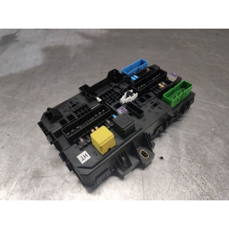Recambio de caja reles / fusibles para opel astra h gtc (a04) 1.6 (l08) referencia OEM IAM 13222173 - Plata