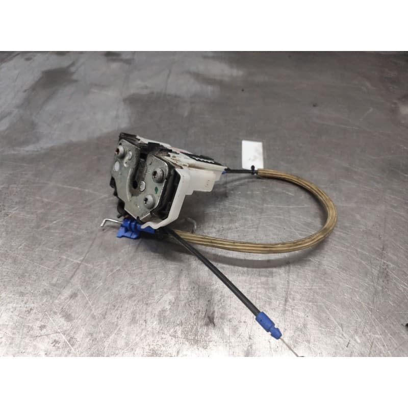 Recambio de cerradura puerta delantera derecha para peugeot bipper básico referencia OEM IAM 1354706080 - Blanco
