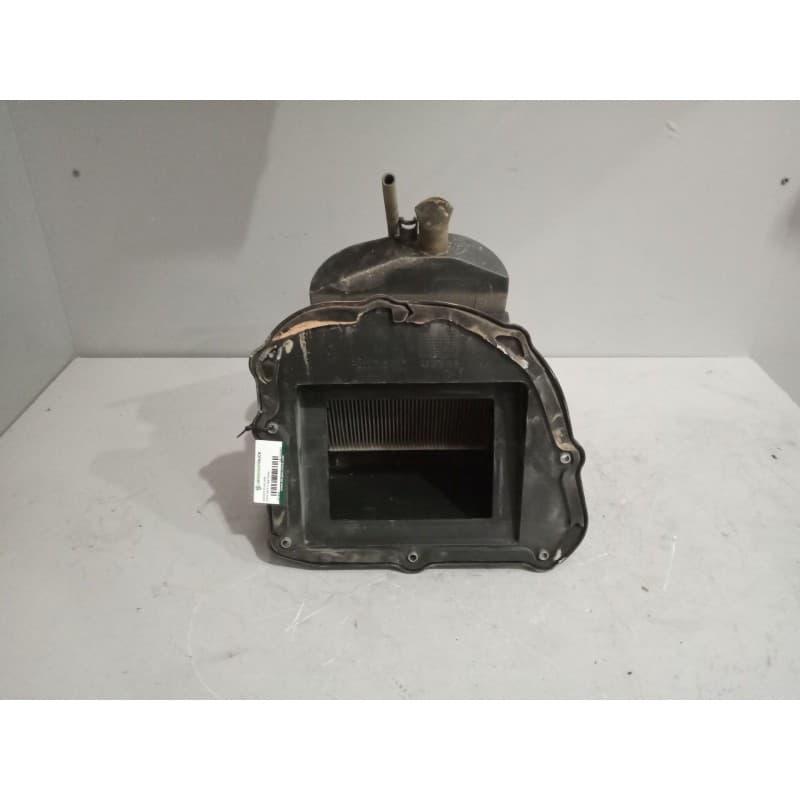 Recambio de soporte filtro aire para iveco daily v caja/chasis 35c15, 35s15, 40c15, 45c15, 50c15, 60c15, 65c15, 70c15 referencia - Blanco