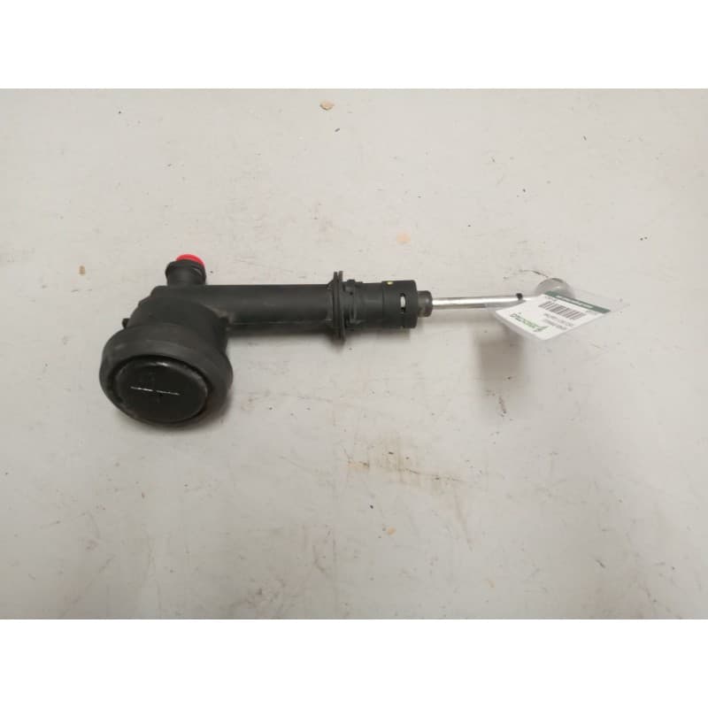 Recambio de bombin embrague para iveco daily v caja/chasis 35c15, 35s15, 40c15, 45c15, 50c15, 60c15, 65c15, 70c15 referencia OEM - Blanco