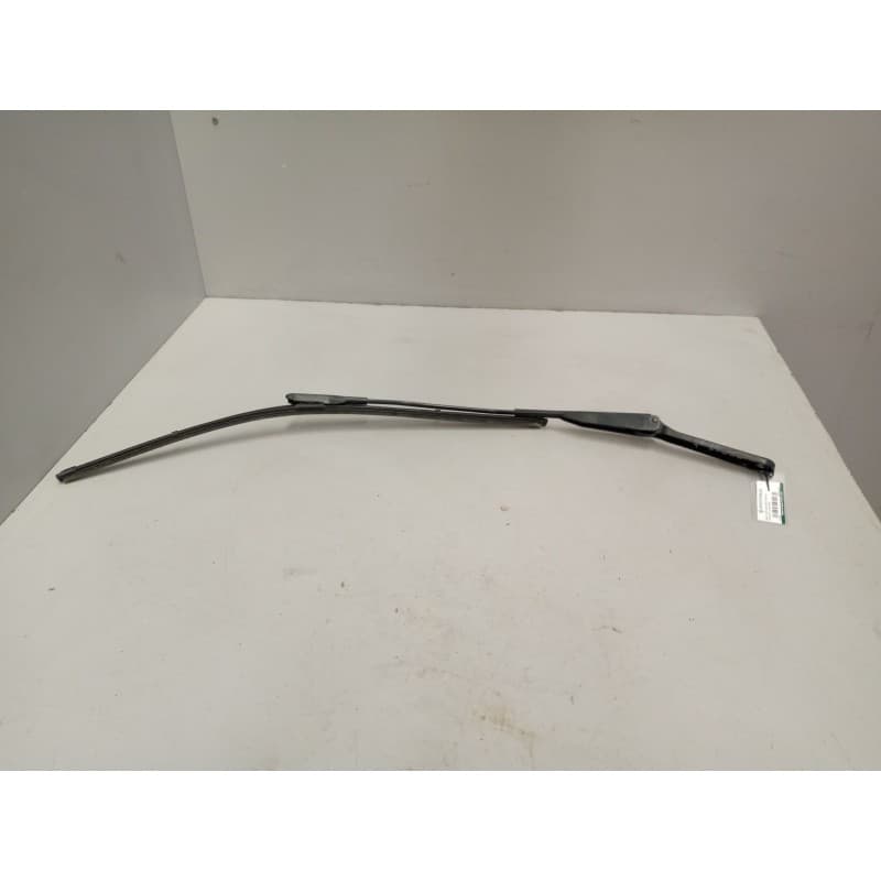 Recambio de brazo limpia delantero derecho para iveco daily v caja/chasis 35c15, 35s15, 40c15, 45c15, 50c15, 60c15, 65c15, 70c15 - Blanco