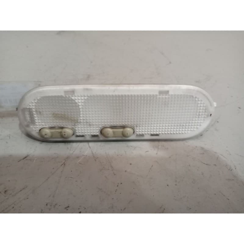 Recambio de luz interior para renault master iii caja/chasis (ev, hv, uv) 2.3 dci 135 rwd (hv0n, uv0n) referencia OEM IAM 820043 - Blanco