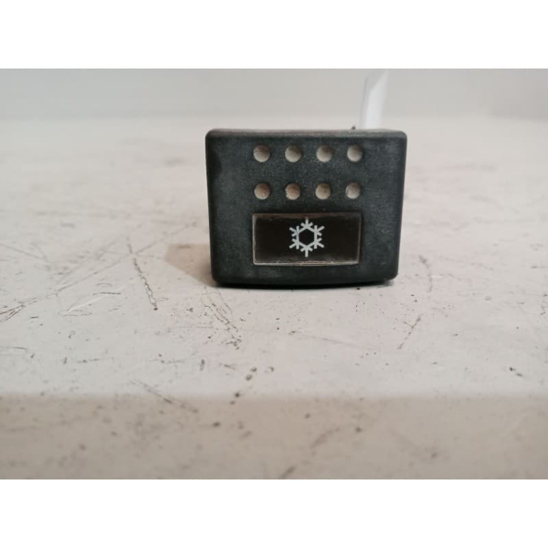 Recambio de interruptor para nissan trucks atleon tk 150/3 referencia OEM IAM 251709X401 - Blanco