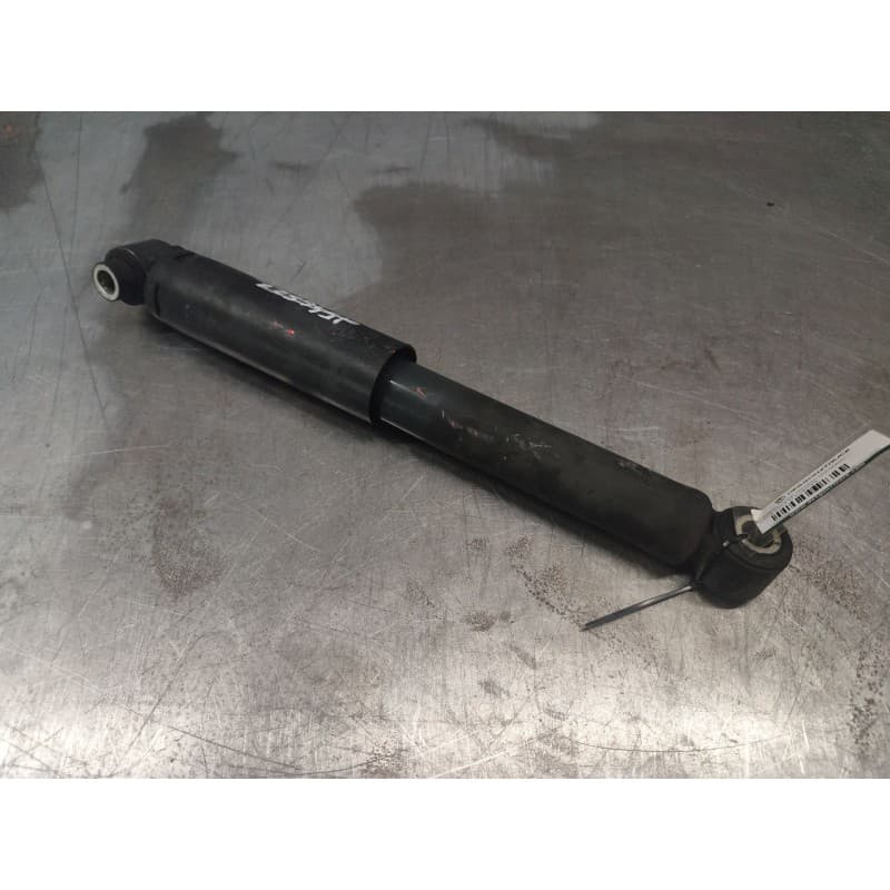Recambio de amortiguador trasero izquierdo para iveco daily vi furgoneta 33s12, 35s12, 35c12 referencia OEM IAM 5801771630 - Blanco