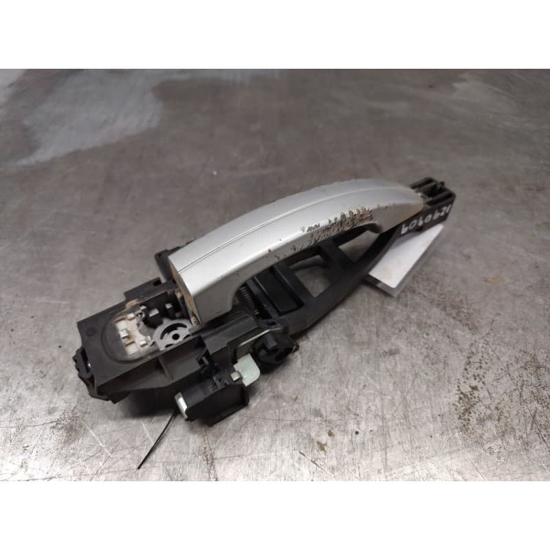 Recambio de maneta exterior delantera izquierda para ford focus lim. (cb8) titanium referencia OEM IAM - Plata