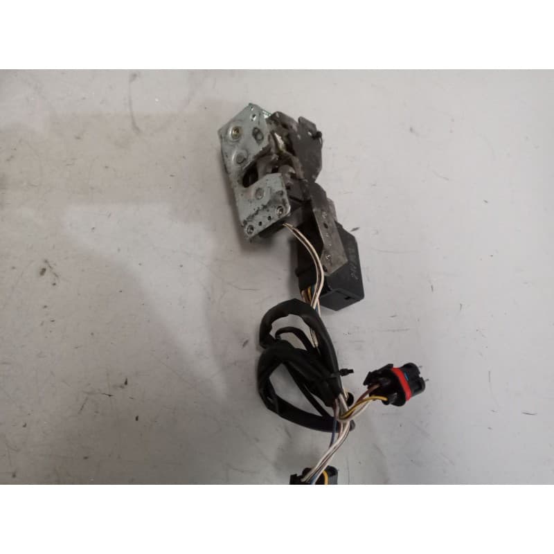 Recambio de cerradura puerta delantera izquierda para man tga 18.430 18.430 fhlc (430-440 cv) referencia OEM IAM 81626806147