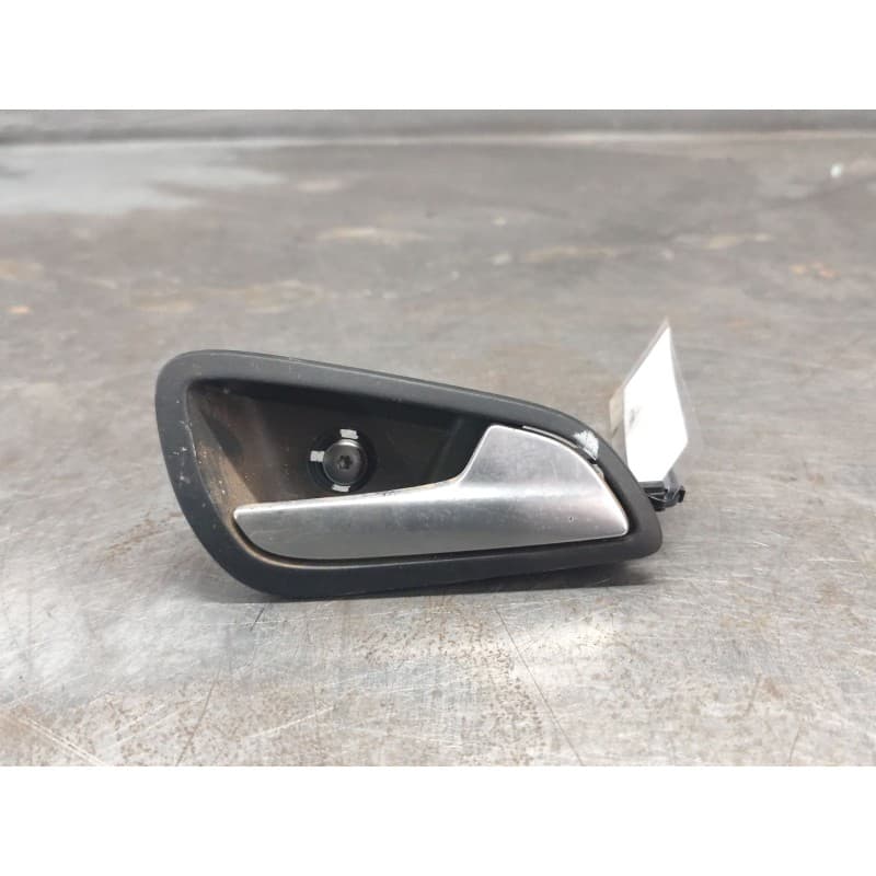 Recambio de maneta interior delantera derecha para ford focus lim. (cb8) titanium referencia OEM IAM AM51U22600BDW - Plata