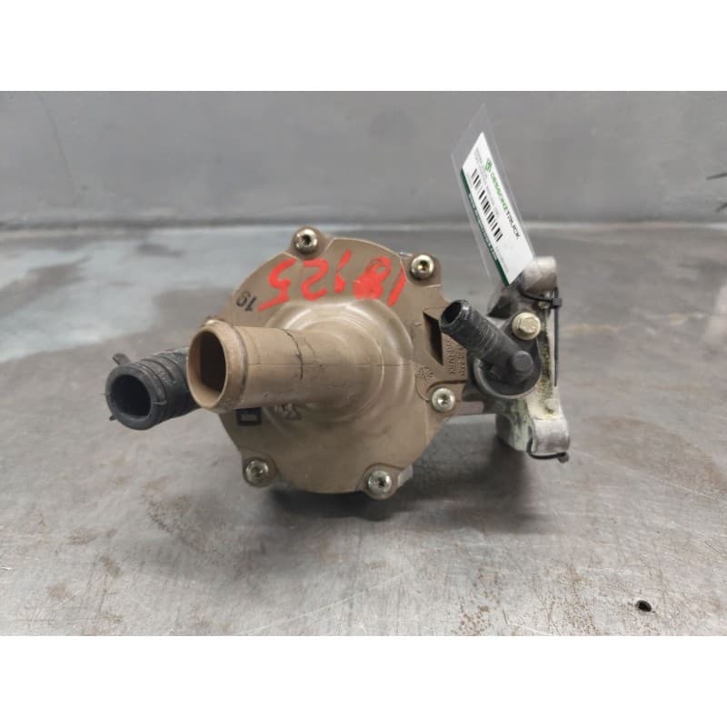 Recambio de bomba agua para ford mondeo berlina (ge) ambiente (06.2003) (d) referencia OEM IAM XS108K500 007030512406