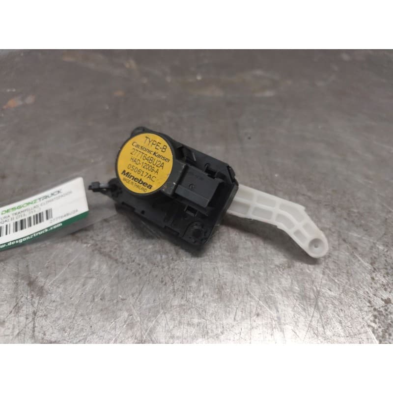 Recambio de motor apertura trampillas climatizador para nissan qashqai ii (j11, j11_) 1.5 dci referencia OEM IAM 277T64BU2A - Blanco