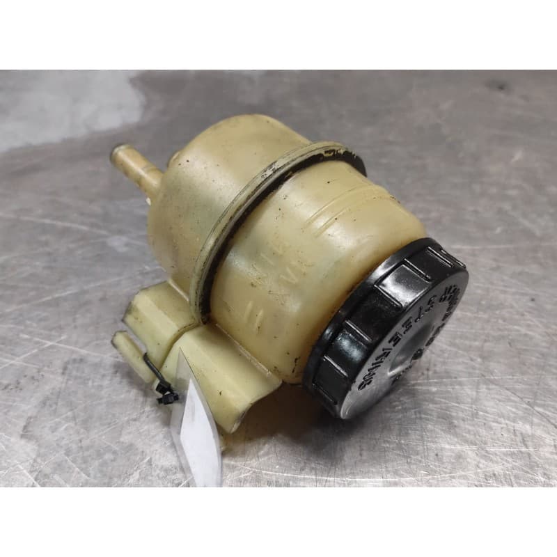 Recambio de deposito servo para peugeot boxer caja cerr. acristalado (rs2850)(230)('02) 1400 td referencia OEM IAM - Blanco