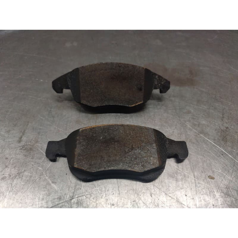 Recambio de pastillas de freno delanteras para citroën berlingo furgón/monospace (b9) 1.6 hdi / bluehdi 75 referencia OEM IAM 90 - Blanco