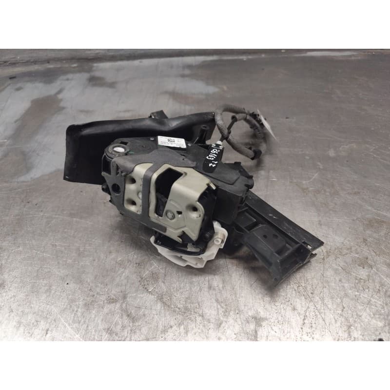 Recambio de cerradura puerta trasera izquierda para ford focus iii 1.0 ecoboost referencia OEM IAM BM5AA26413AG - Negro