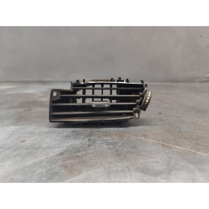 Recambio de aireador central derecho para opel astra k lim. 5türig 120 aniversario referencia OEM IAM 39079604 - Blanco