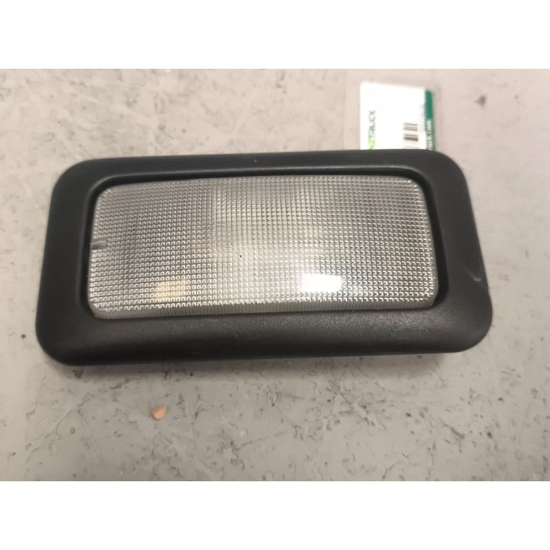 Recambio de luz interior para iveco daily vi furgoneta 33s16, 35s16, 35c16, 40c16, 50c16 referencia OEM IAM 500339036 7700353918 - Blanco