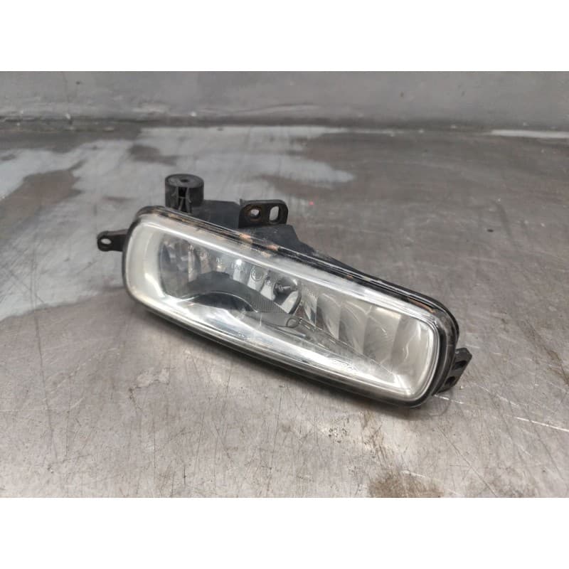 Recambio de faro antiniebla derecho para ford focus iii 1.0 ecoboost referencia OEM IAM F1EB15A255AB - Negro