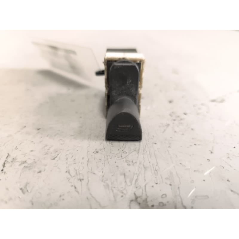 Recambio de mando elevalunas delantero izquierdo para iveco stralis (as) 12.9 diesel referencia OEM IAM - Blanco