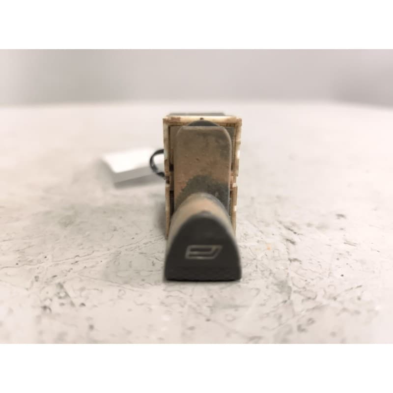 Recambio de mando elevalunas delantero izquierdo para iveco stralis (as) 12.9 diesel referencia OEM IAM - Blanco
