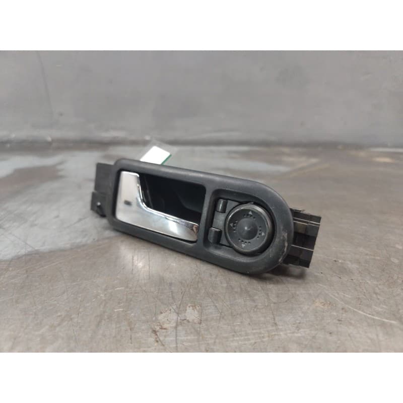 Recambio de maneta interior delantera izquierda para volkswagen golf iv (1j1) 1.9 tdi referencia OEM IAM 3B1959565B