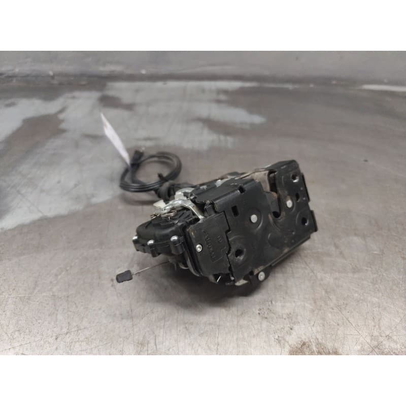Recambio de cerradura puerta delantera izquierda para volkswagen golf iv (1j1) 1.9 tdi referencia OEM IAM
