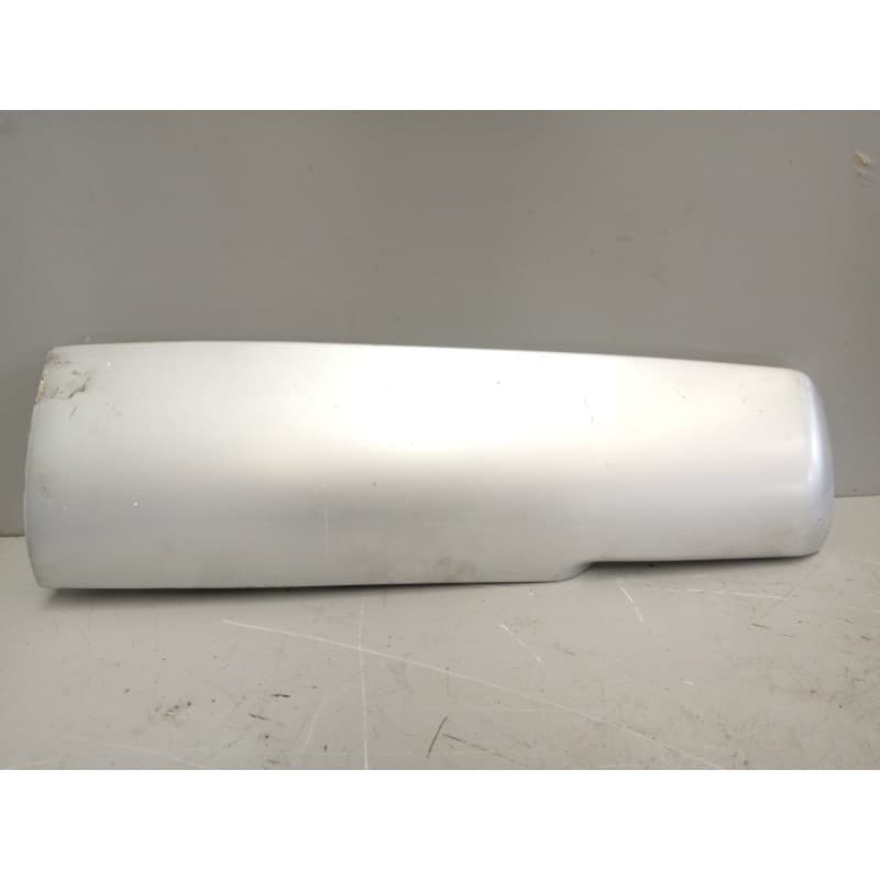 Recambio de deflector derecho para renault hr 340.18 / 26 premium e2 fg mod. 340.26 6x2 249 kw corto referencia OEM IAM 50102250 - Plata