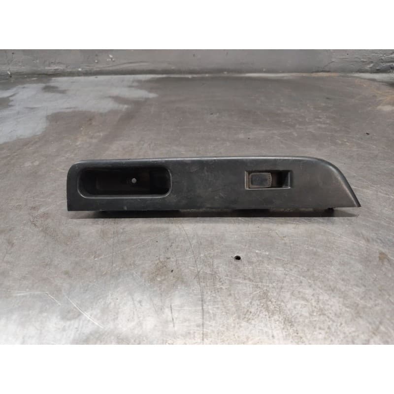 Recambio de mando elevalunas delantero derecho para suzuki swift iii (mz, ez) 1.5 (rs 415) referencia OEM IAM 8376362J01 - Rojo