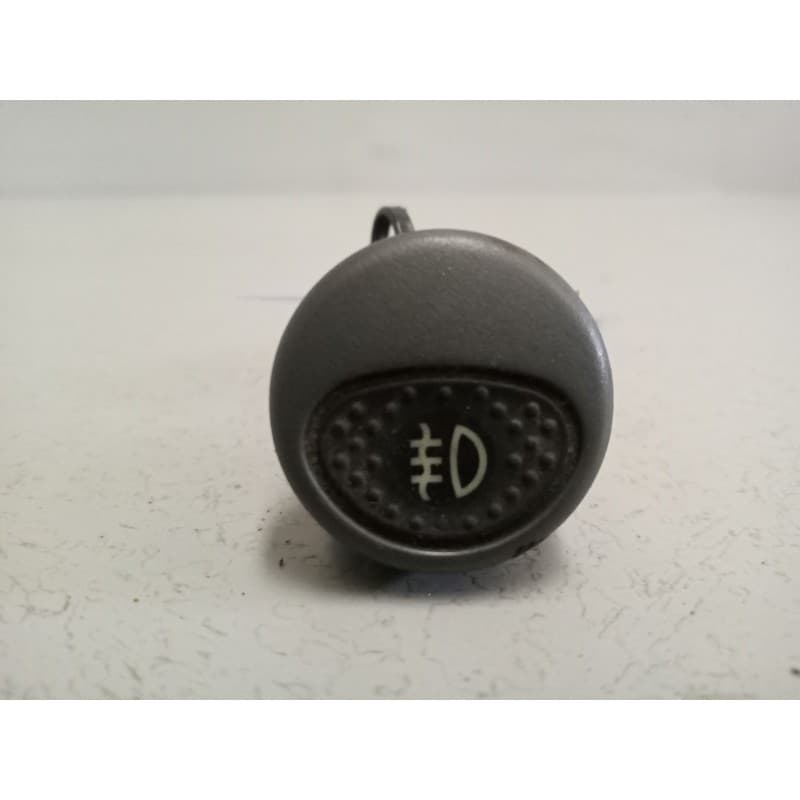 Recambio de interruptor para iveco eurocargo tector chasis (typ 130 e 24) tráfico urbano referencia OEM IAM 41221013 - Blanco