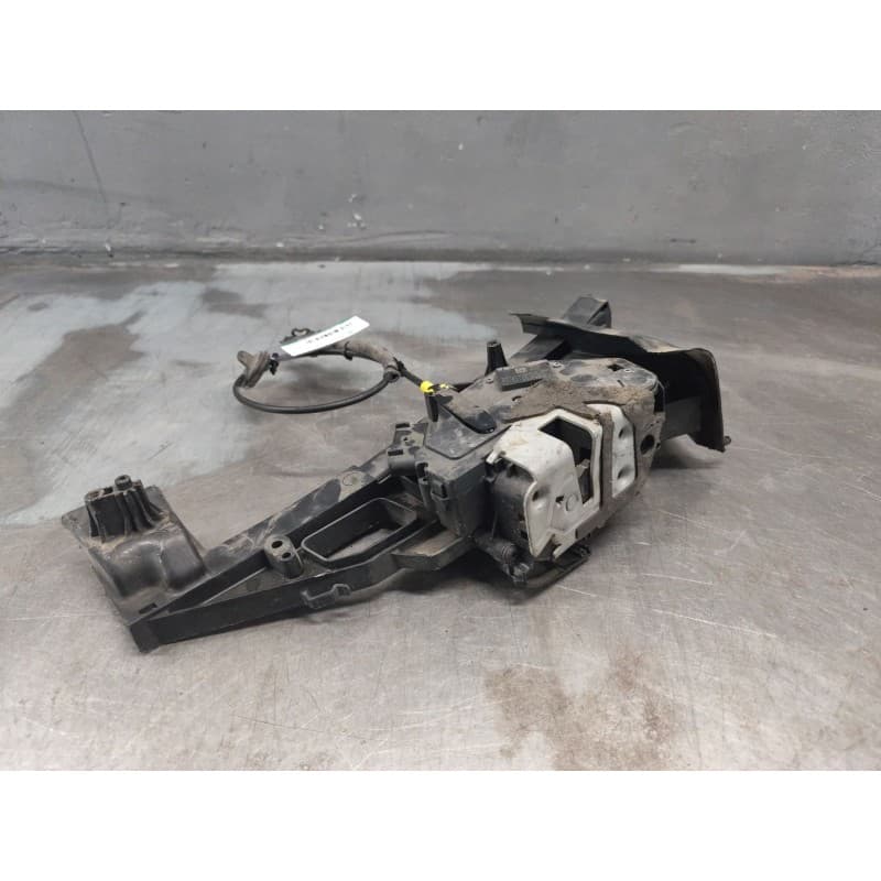 Recambio de cerradura puerta trasera derecha para ford kuga iii (dfk) 1.5 ecoboost referencia OEM IAM BM5AA26412CG - Blanco