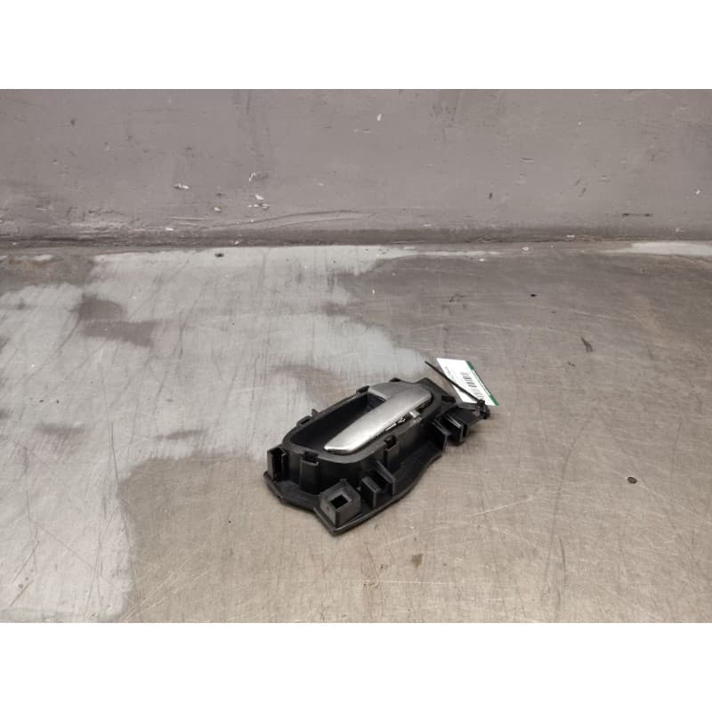Recambio de maneta interior delantera derecha para peugeot 3008 i monospace (0u_) 1.6 hdi referencia OEM IAM 9683446077 - Plata