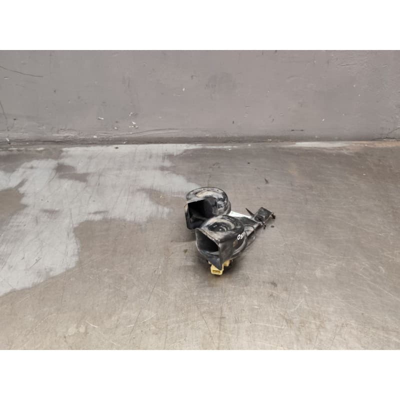 Recambio de claxon para peugeot 3008 i monospace (0u_) 1.6 hdi referencia OEM IAM 9657476680 - Plata